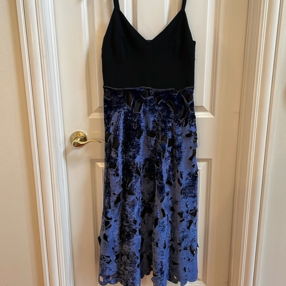 🐻 Sportmax, black and blue full skirt dress with laser cut outs